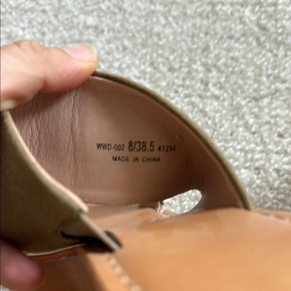 Chinese Laundry Green and Tan Wedge Sandals with Platform Design
